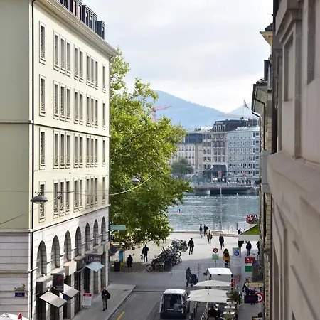 Hotel Rousseau 3*