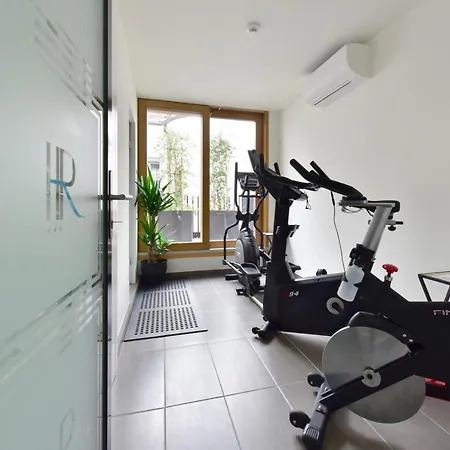 Hotel Rousseau 3*